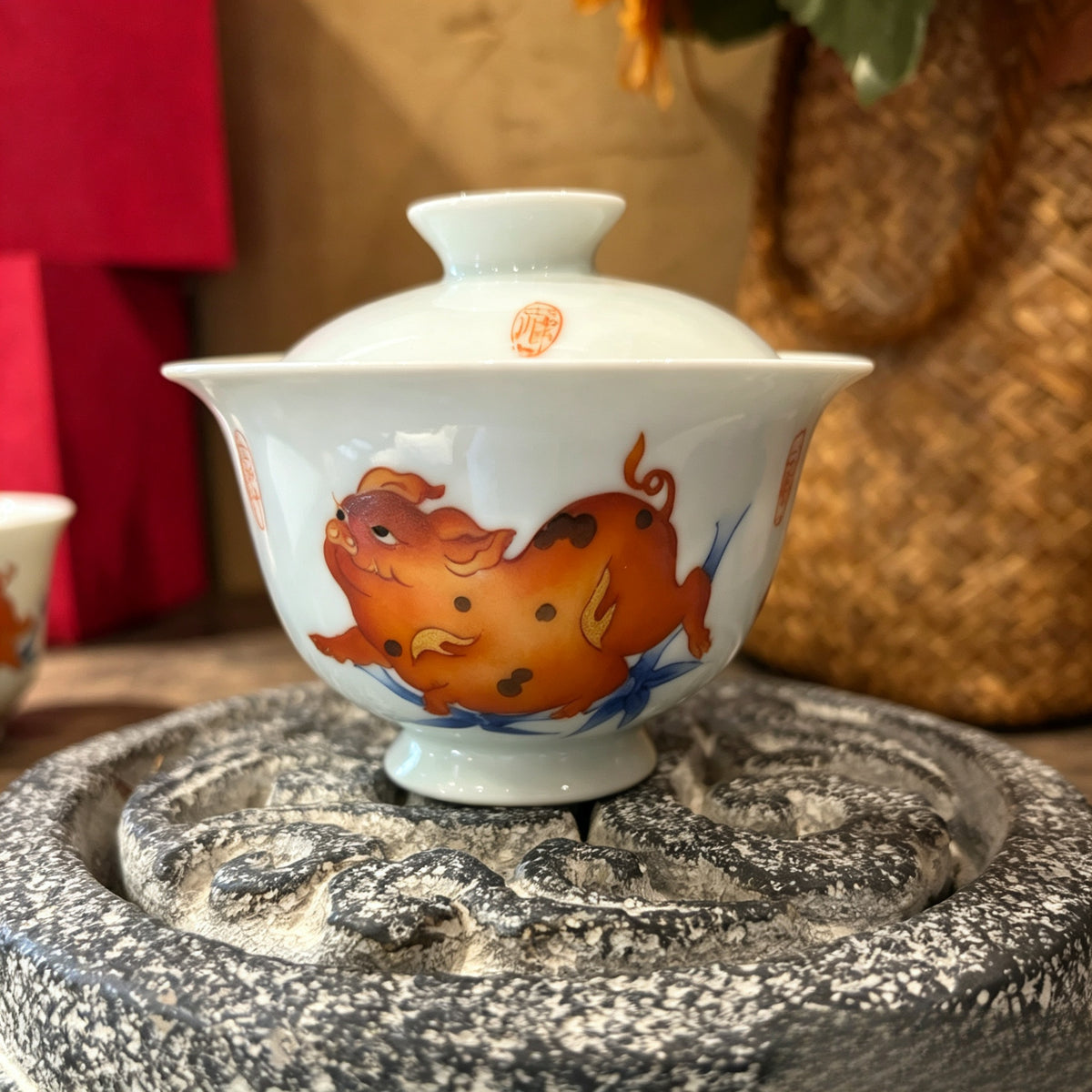 Flying Pig Porcelain Gaiwan, 120 ml Tea Gift angle 5