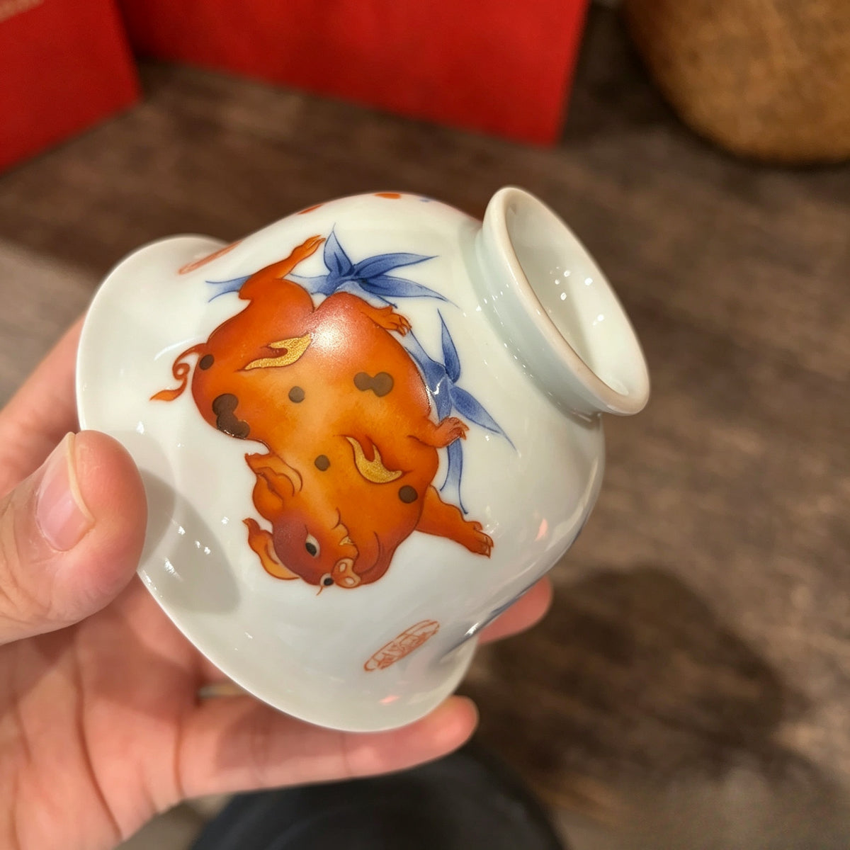 Flying Pig Porcelain Gaiwan, 120 ml Tea Gift angle 3