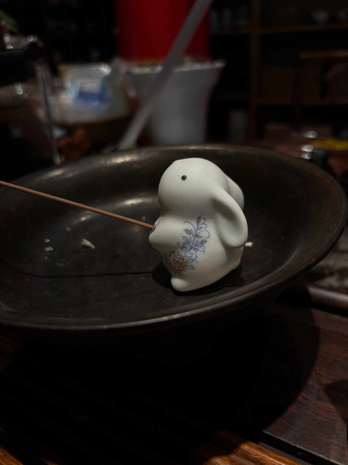Blue-and-White Rabbit Porcelain Incense Holder for Calm Desk Rituals angle 4