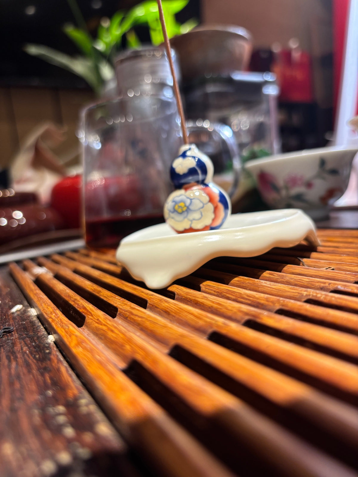 Gourd Porcelain Incense Holder for Calm Bedroom Rituals angle 4